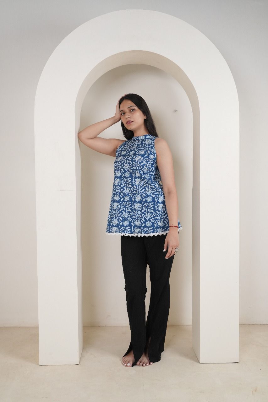 Floral & Geometric Print Sleeveless Kurti