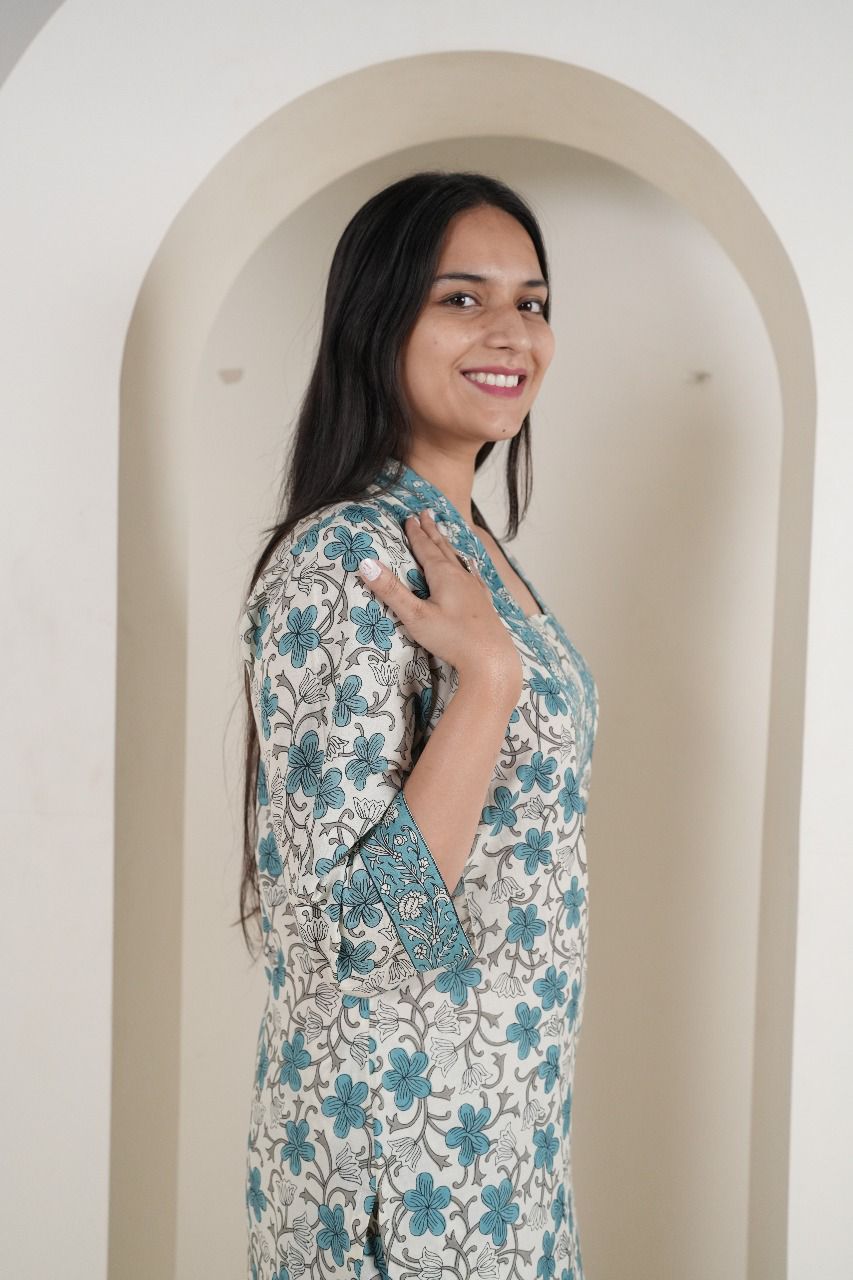 Women's Floral Print Kurti with Trousers Set