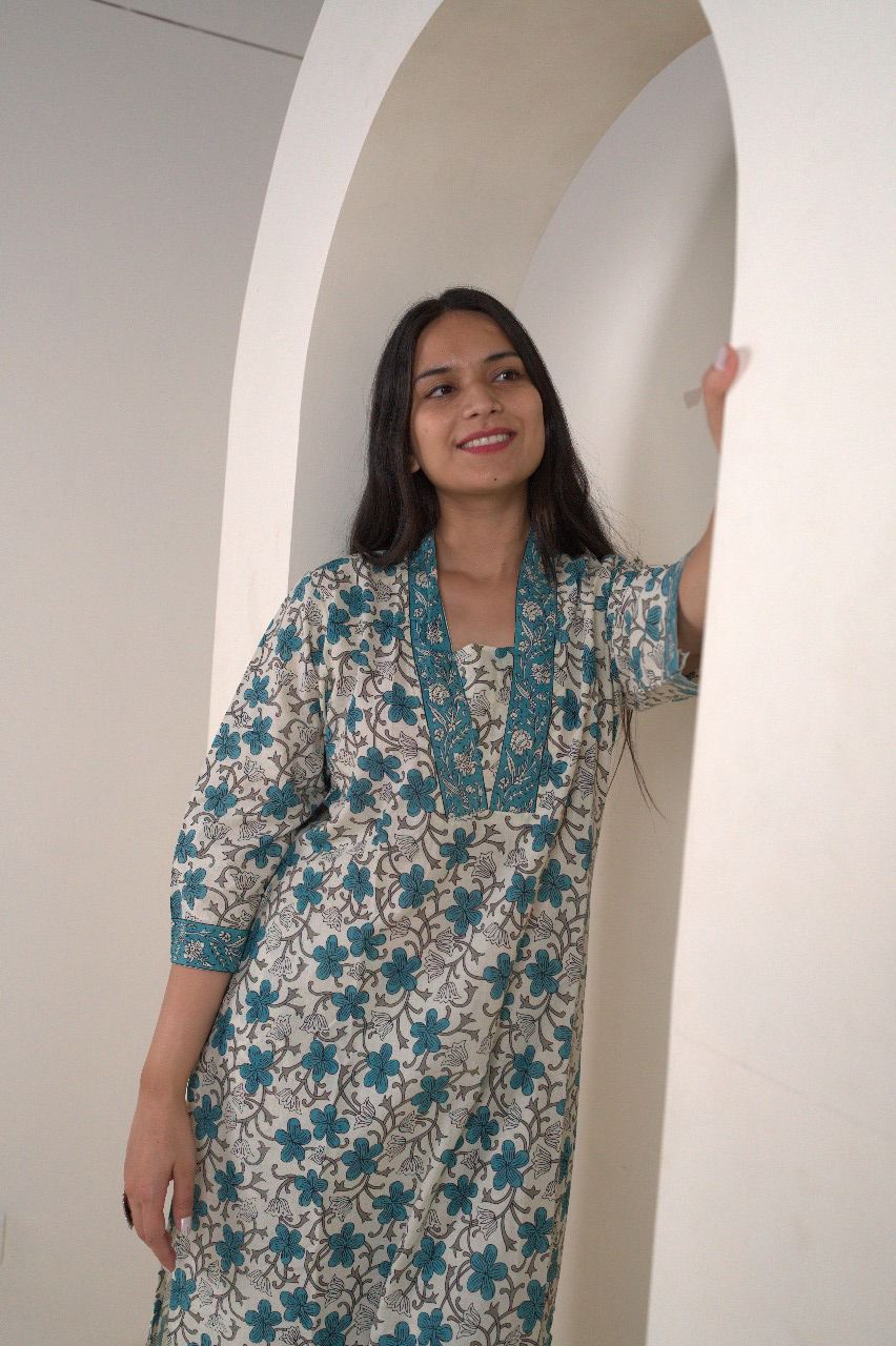 Women's Floral Print Kurti with Trousers Set