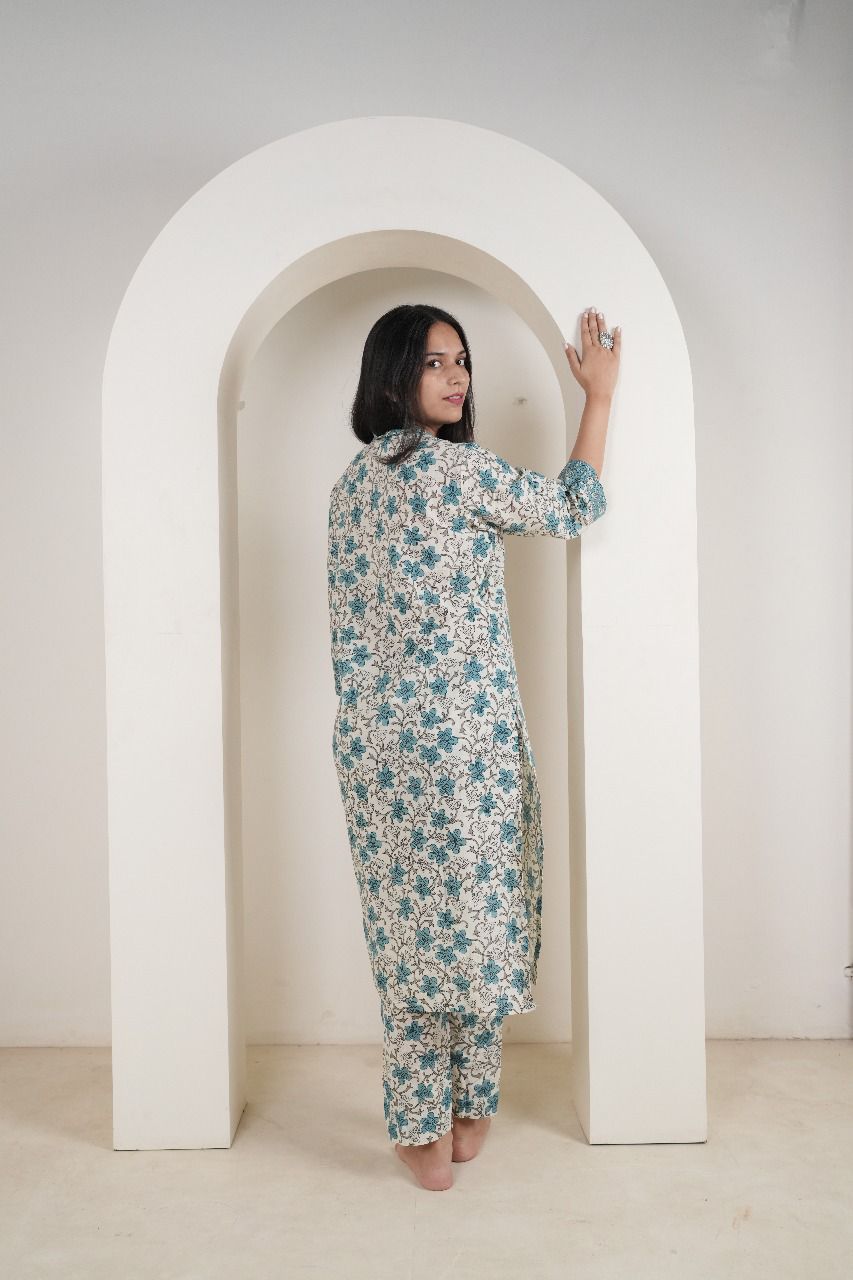 Women's Floral Print Kurti with Trousers Set