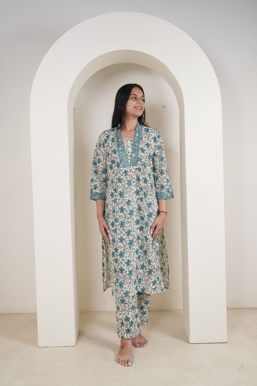 Women's Floral Print Kurti with Trousers Set