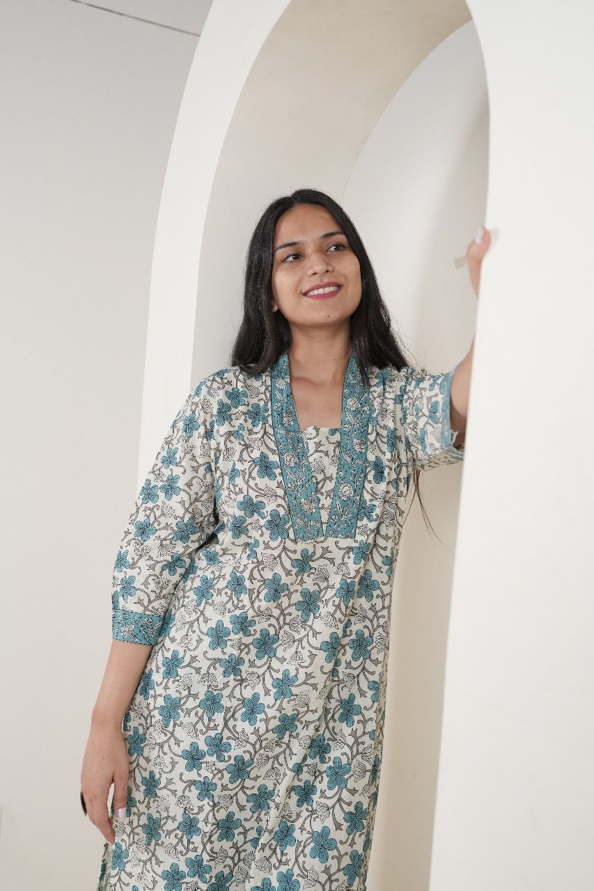 Women's Floral Print Kurti with Trousers Set