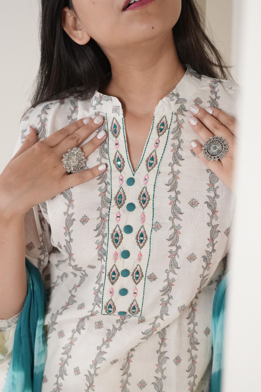 Monochrome Printed Tunic Set